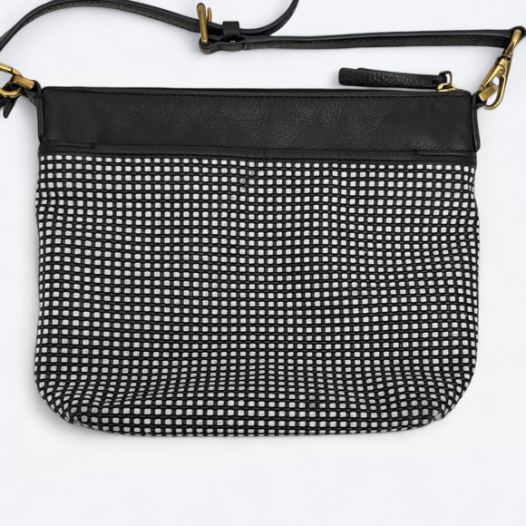 Fossil Woven Black/White Key Crossbody Purse Bag Minimalist Office Careerwear - Picture 8 of 12